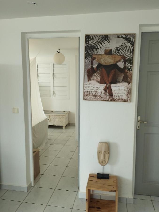Bas De Villa Vue Mer Avec Deux Chambres Grand-Bourg  Exterior foto
